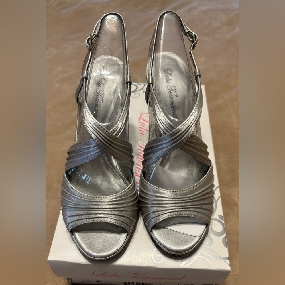 NEW Lulu Townsend Silver Fabric Sandals